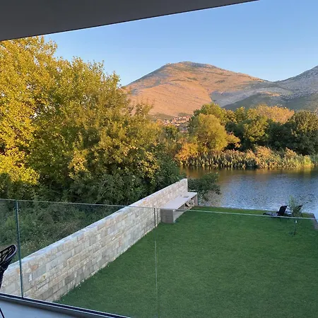 Trebisnjica Riverhouse شقة تريبينيي