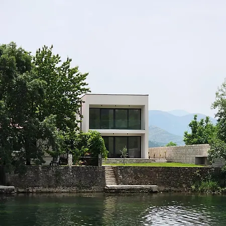 Apartment Trebisnjica Riverhouse *