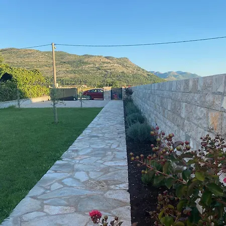 Trebisnjica Riverhouse شقة