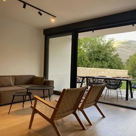 Trebisnjica Riverhouse تريبينيي